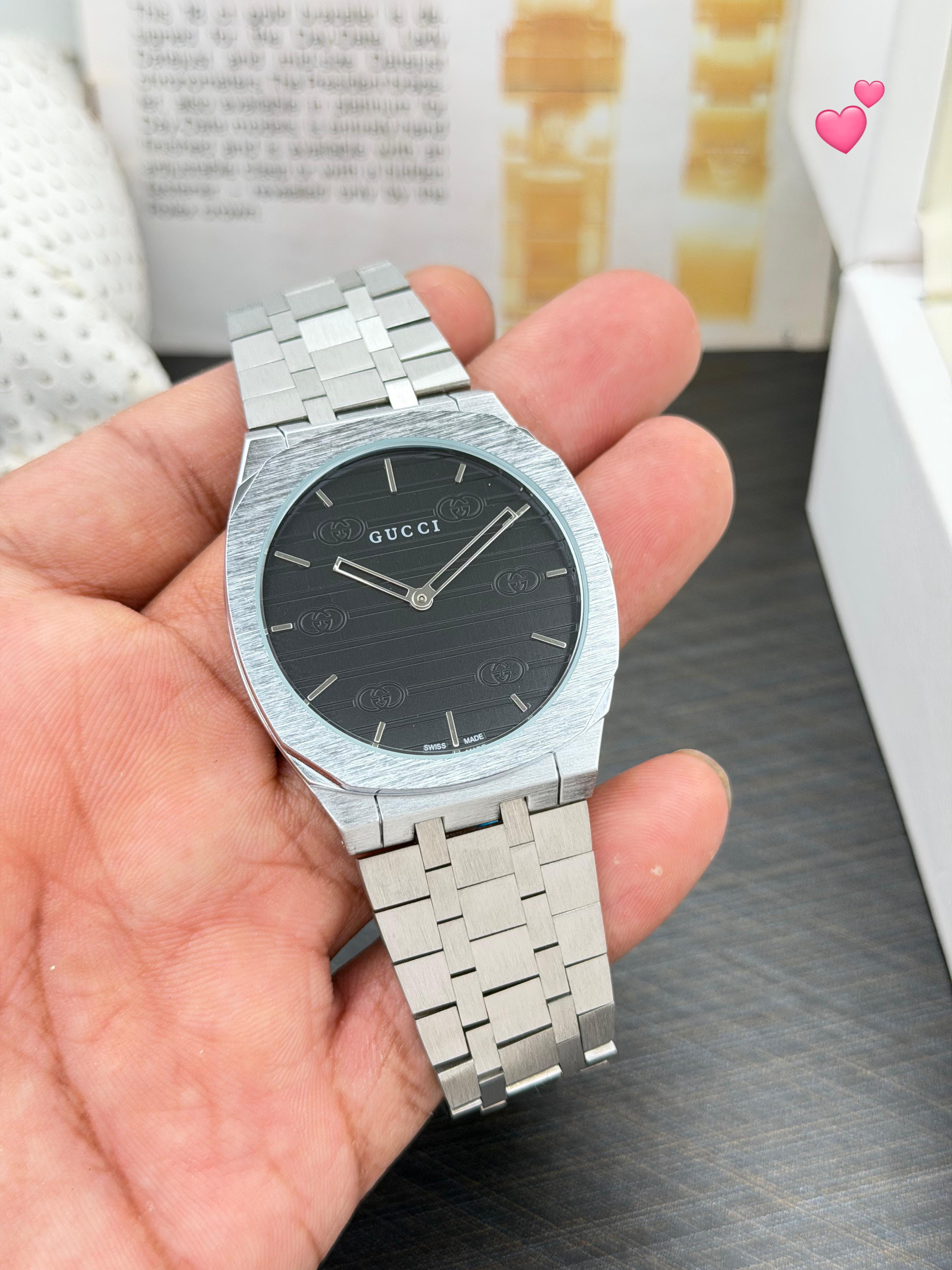 GUCCI G-TIMELESS – ELEGANCE WITH ICONIC DIAL DETAILING